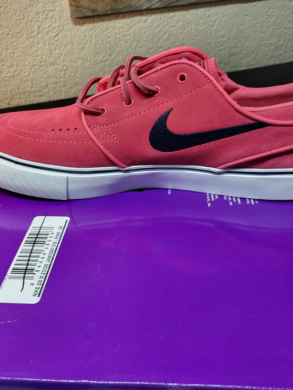 Nike classic low